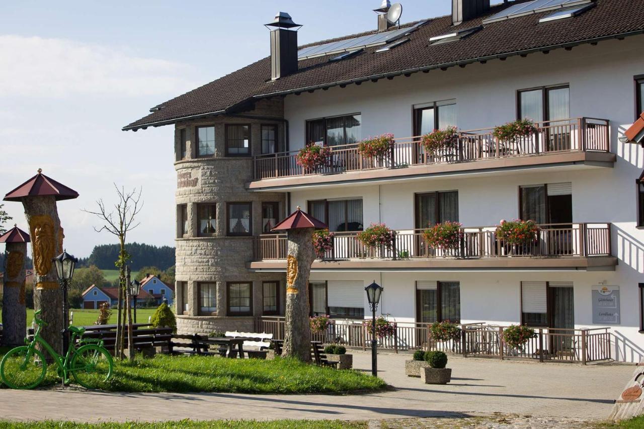 Landhotel Kastanienhof Georgenberg Екстериор снимка